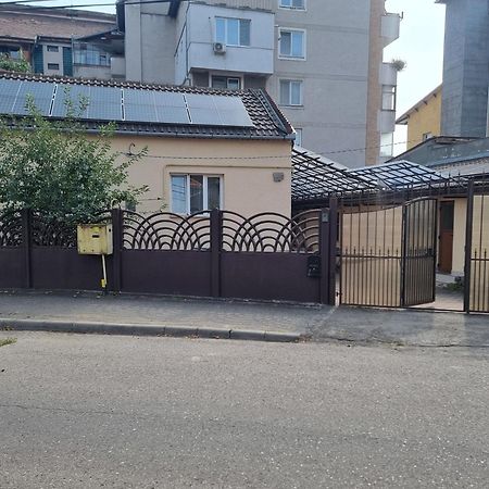 La Bebe 1 Bed Hotel Hunedoara Exterior foto